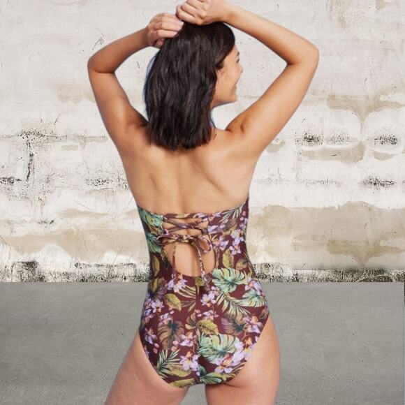 Shade & Shore NWT Women's Strapless Bandeau Floral One Piece Swimsuit Medium - Picture 2 of 5